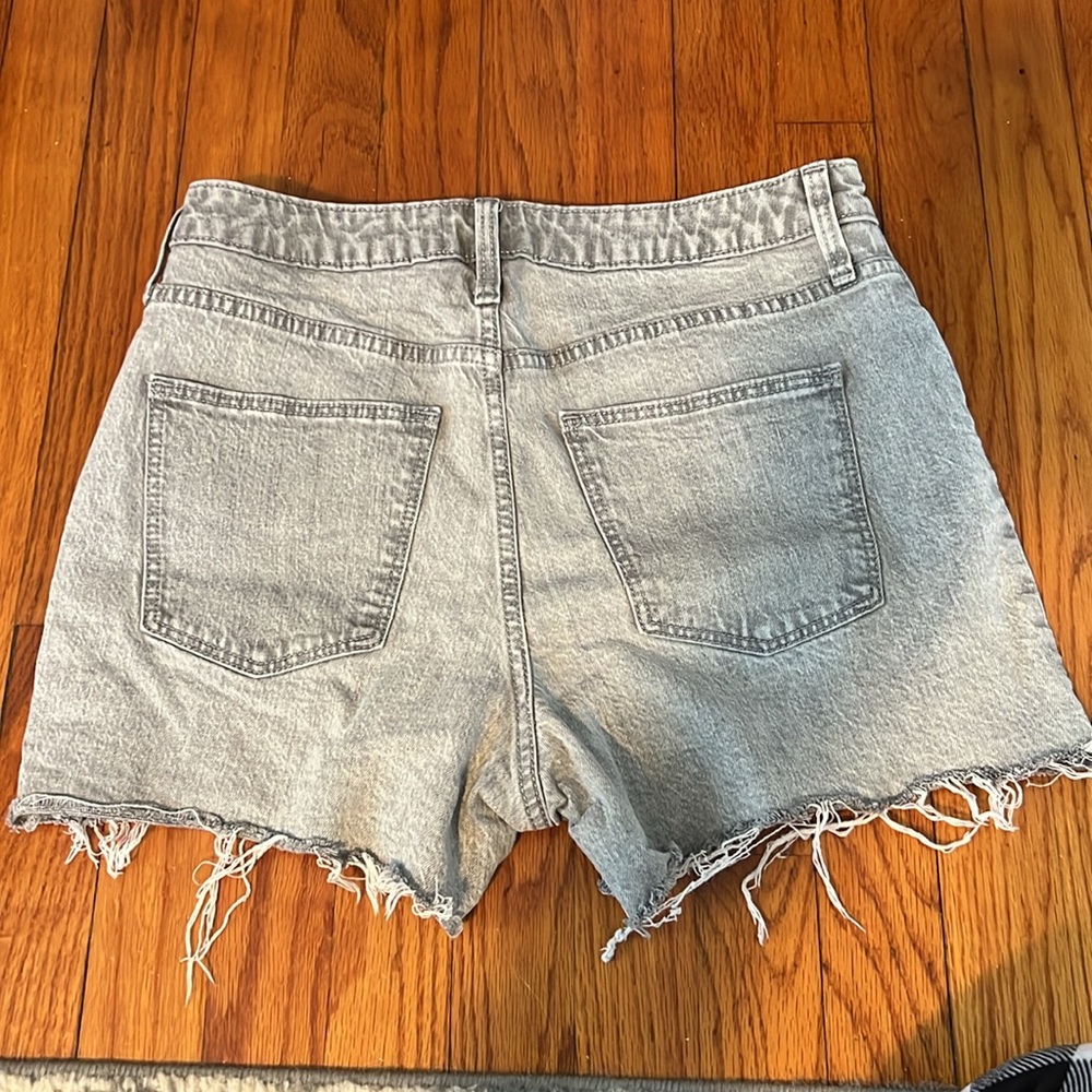 Midi Jean Shorts - Picture 2 of 3